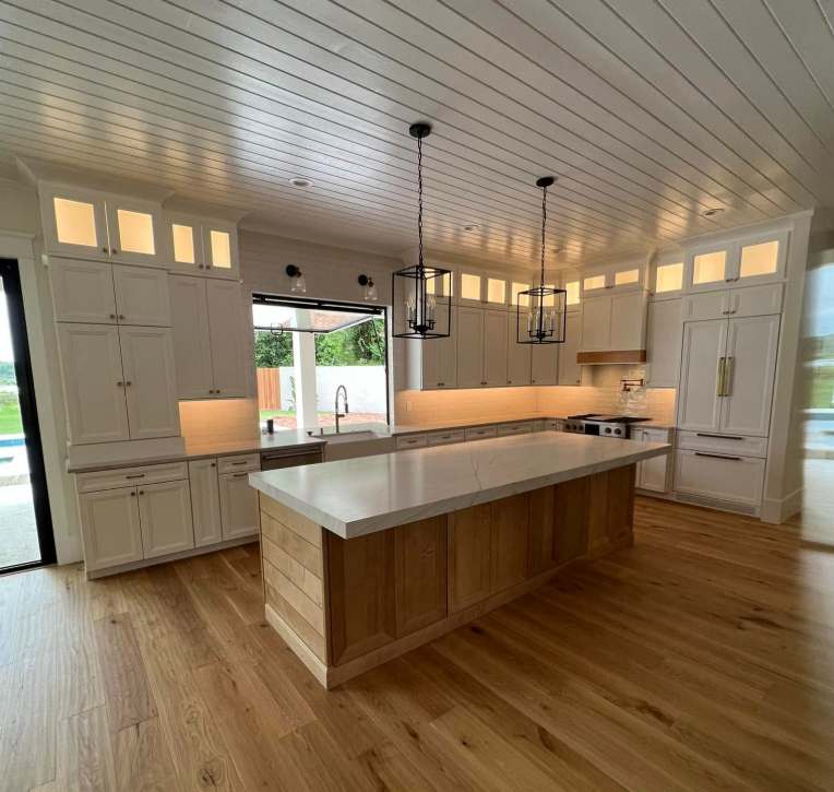 Kitchen & Cabinetry